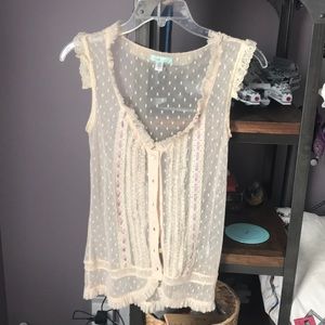 Kimchi blue lacy top super cute